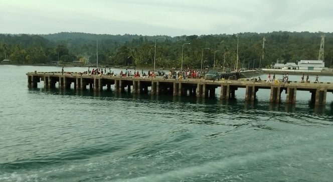 
					Ist. Dermaga Pelabuhan Laut Dawai - Yapen Timur