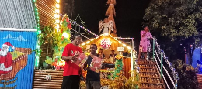 
					Warga RT 1 Kampung Yapan Gelar Makan Bersama dan Tukar Kado Natal di Malam Kudus
