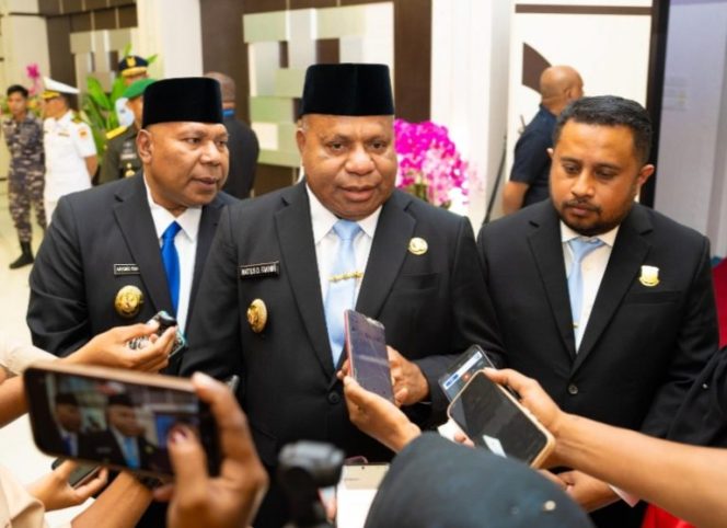 
					Akhirnya Pemprov Buka Suara ! Hari ke 6 Pencarian Korban Laka Laut di Yapen, Gubernur Papua Minta Perluas Pencarian