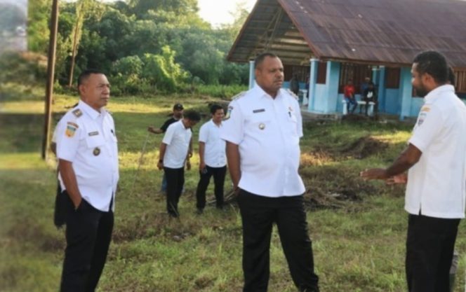 
					Bupati dan Wakil Bupati Supiori Tinjau Pasar Sentral, Pastikan Aktivitas Ekonomi Kembali Bergerak