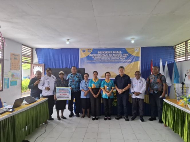 
					DPR RI Tonny Tesar Reses di SD YPK 2 Imanuel Serui, Sosialisasikan Empat Pilar dan Tegaskan Komitmen Benahi Pendidikan Yapen